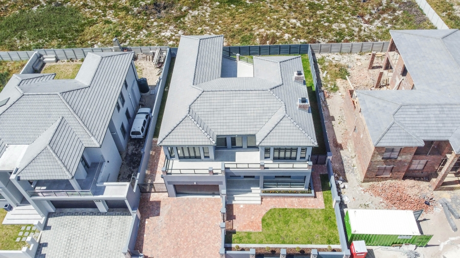 4 Bedroom Property for Sale in Haasendal Western Cape